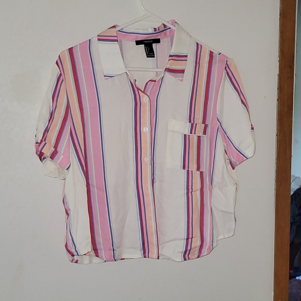 Cropped Button-up Top